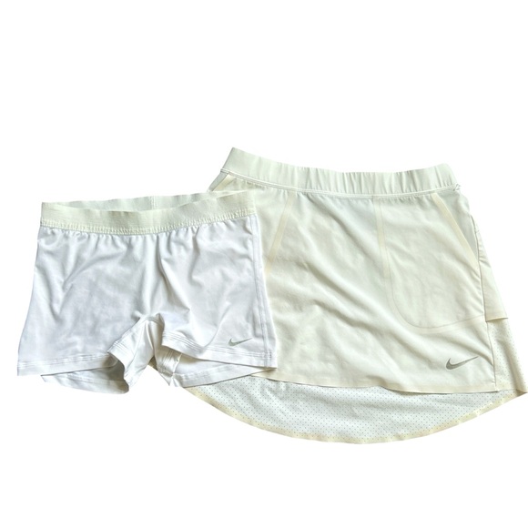 Nike Wome’s White Golf Dri-Fit Skirt and Under Shorts size small - Picture 1 of 13